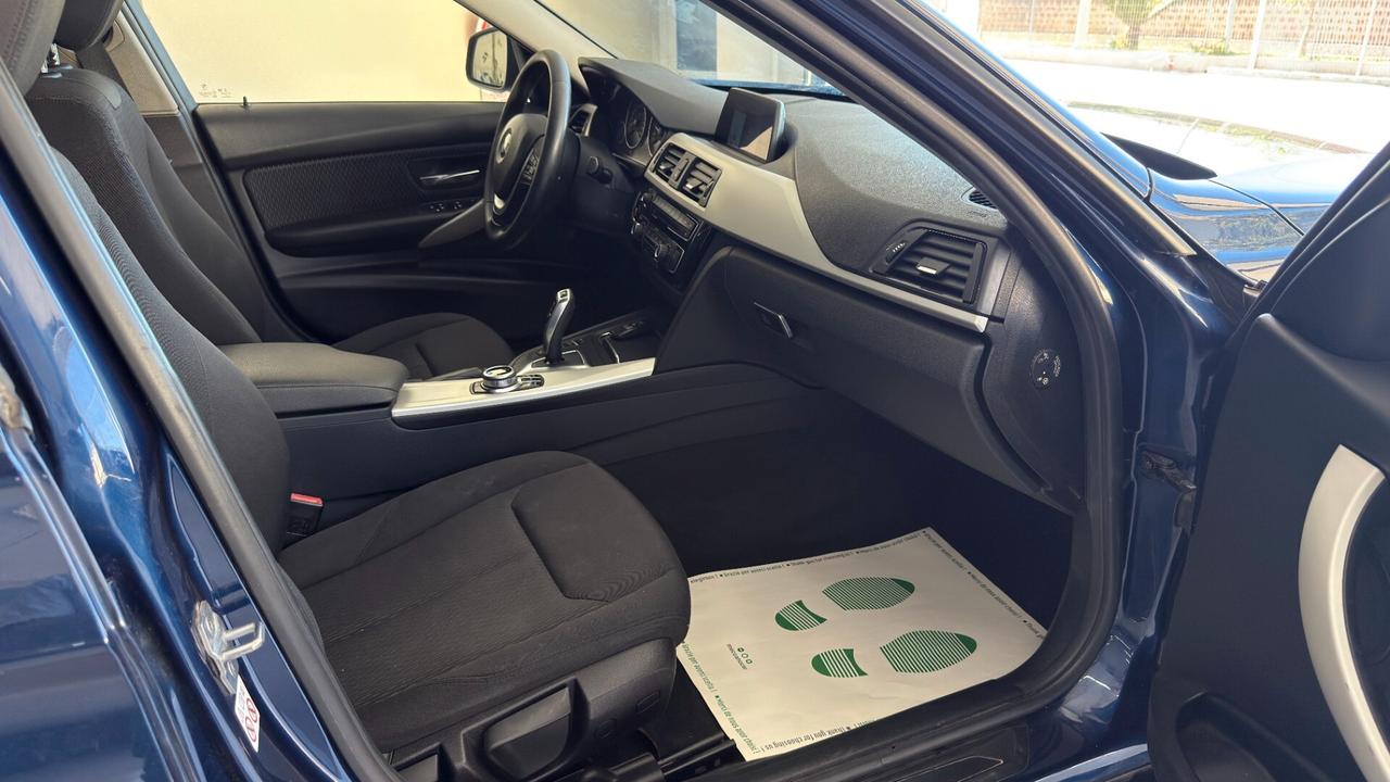 Bmw 320d Touring Business Advantage auto