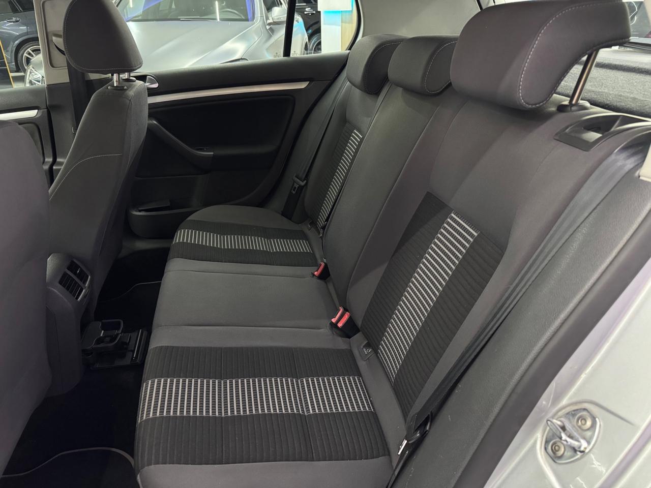 Volkswagen Golf 1.6 Comfortline