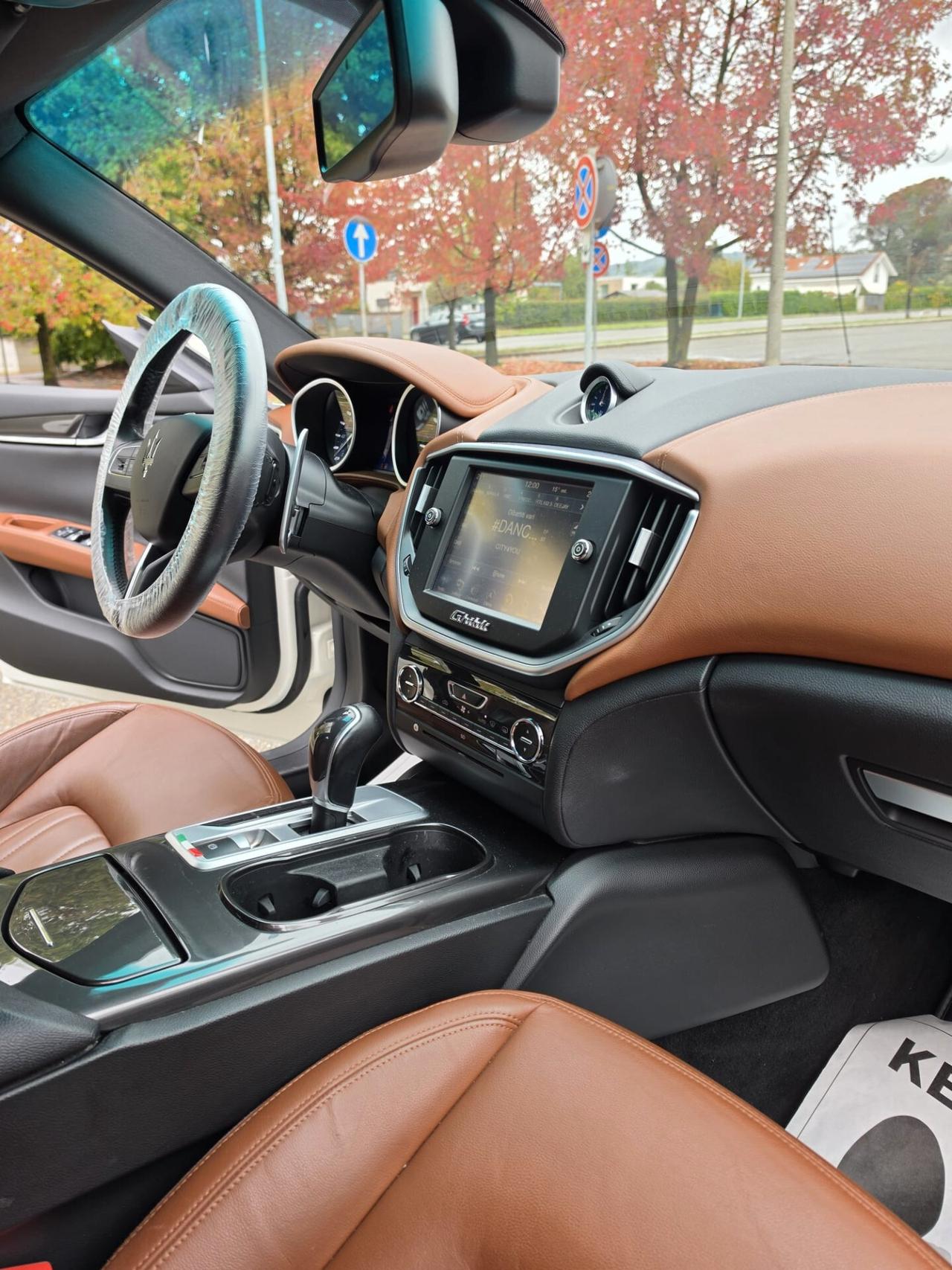 Maserati Ghibli q4