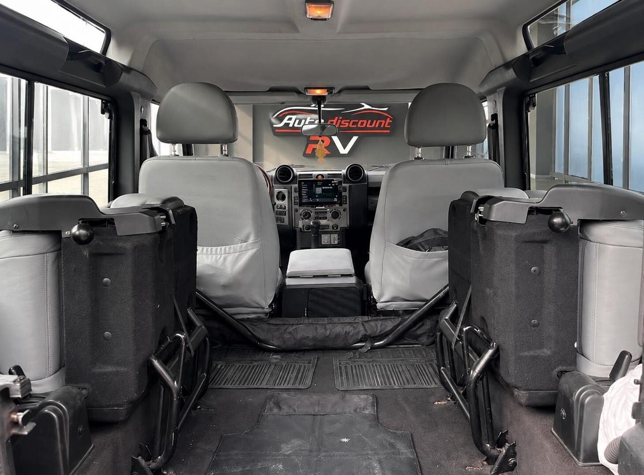 Land Rover Defender 90 2.4 TD4 Station Wagon SE