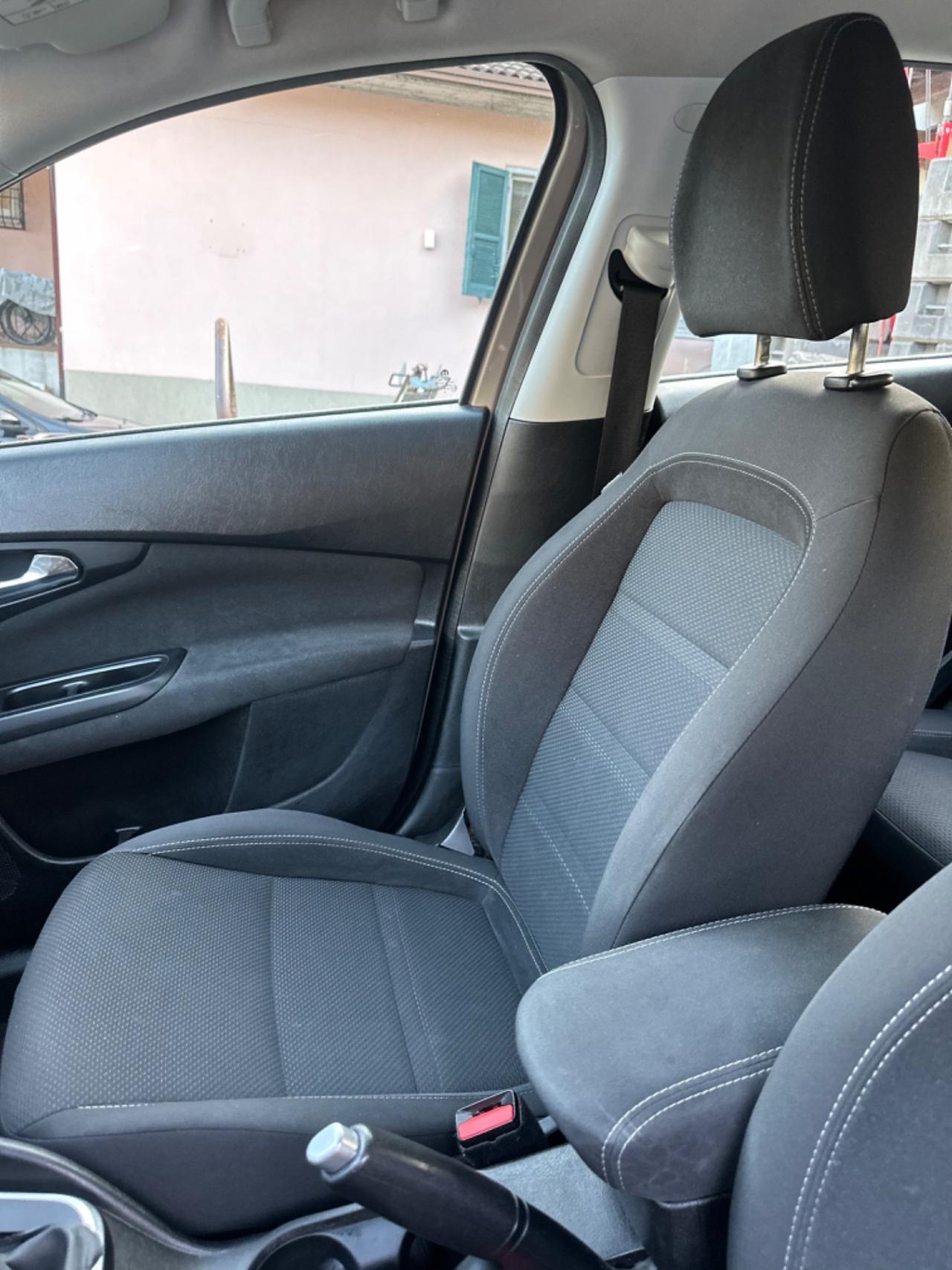 Fiat TIPO S&S SW LOUNGE FULLOPT KMCERT UNICOPR