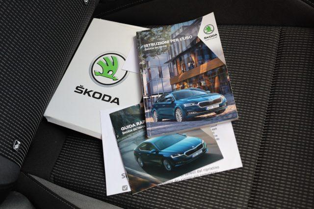 SKODA Octavia 2.0 TDI EVO SCR 150 CV DSG Wagon Executive ACC Led