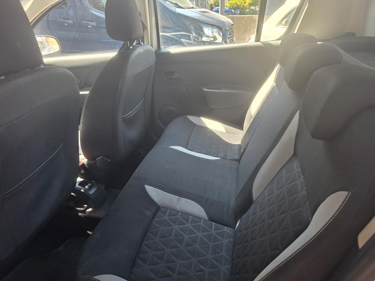 Dacia Sandero 0.9 TCe 12V TurboGPL 90CV Start&Stop Essential rate da 99,00