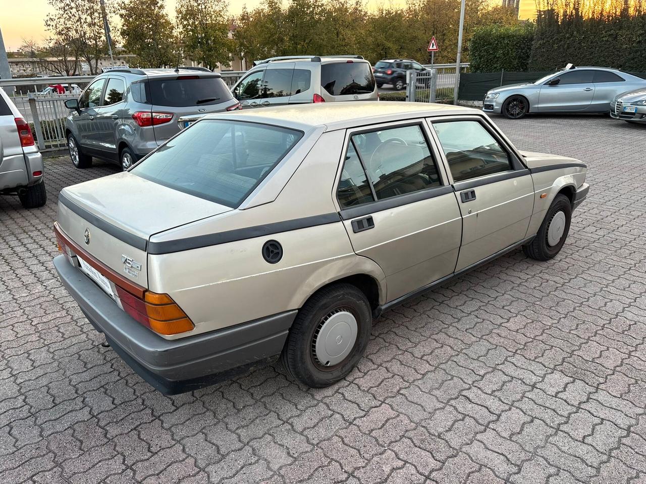 ALFA ROMEO 75 1.6 CARBURATORI UNICO PROPRIETARIO