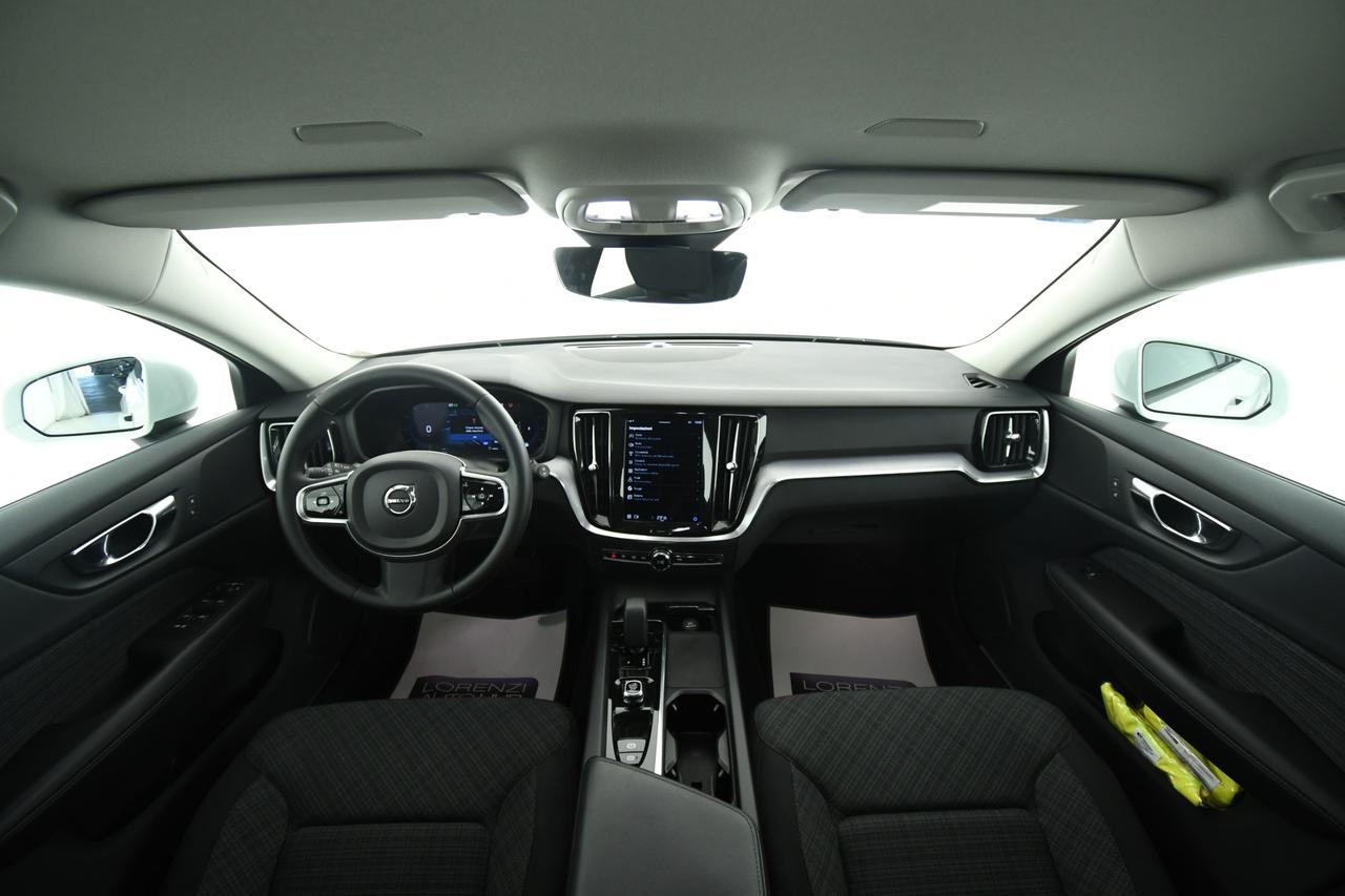VOLVO V60 Cross Country 2.0 b4 Core awd auto CAMERA+FULL LED