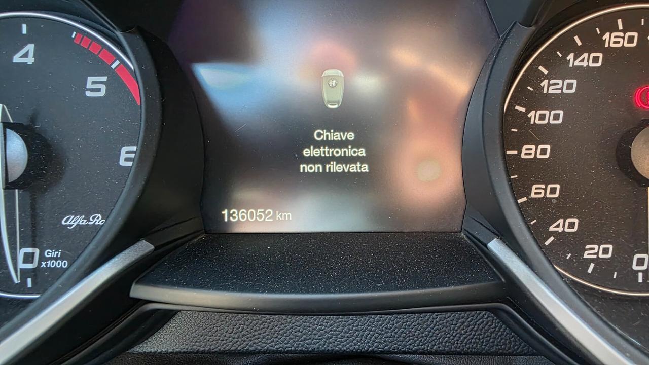 Alfa Romeo Stelvio 2.2 Turbodiesel 160 CV AT8 RWD Sport-Tech