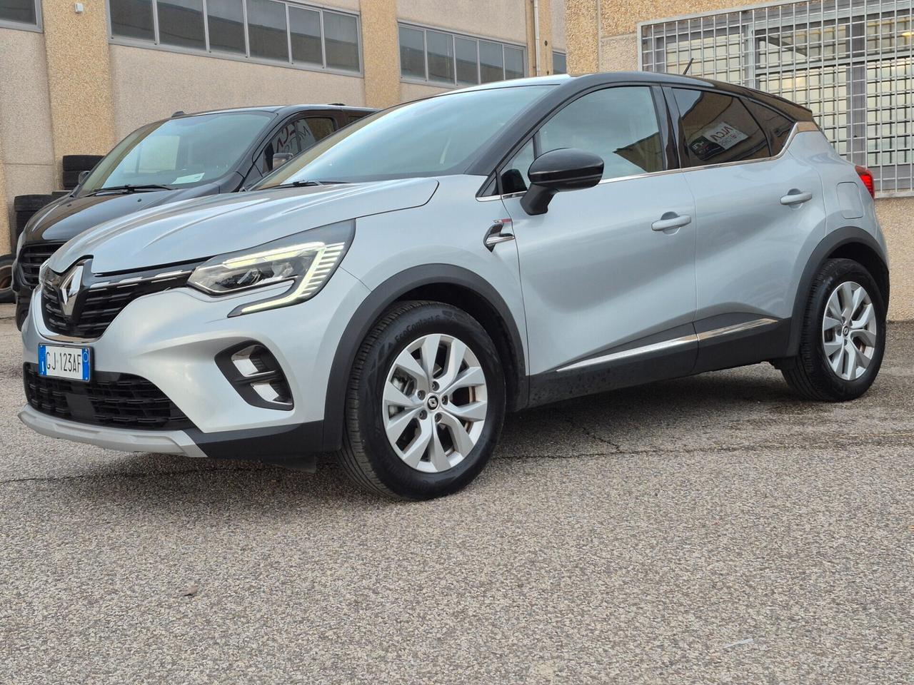 Renault Captur Plug-in Hybrid E-Tech 160 CV Intens