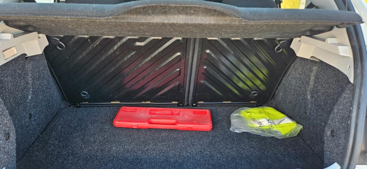 Peugeot 206 1.1 3p. XT