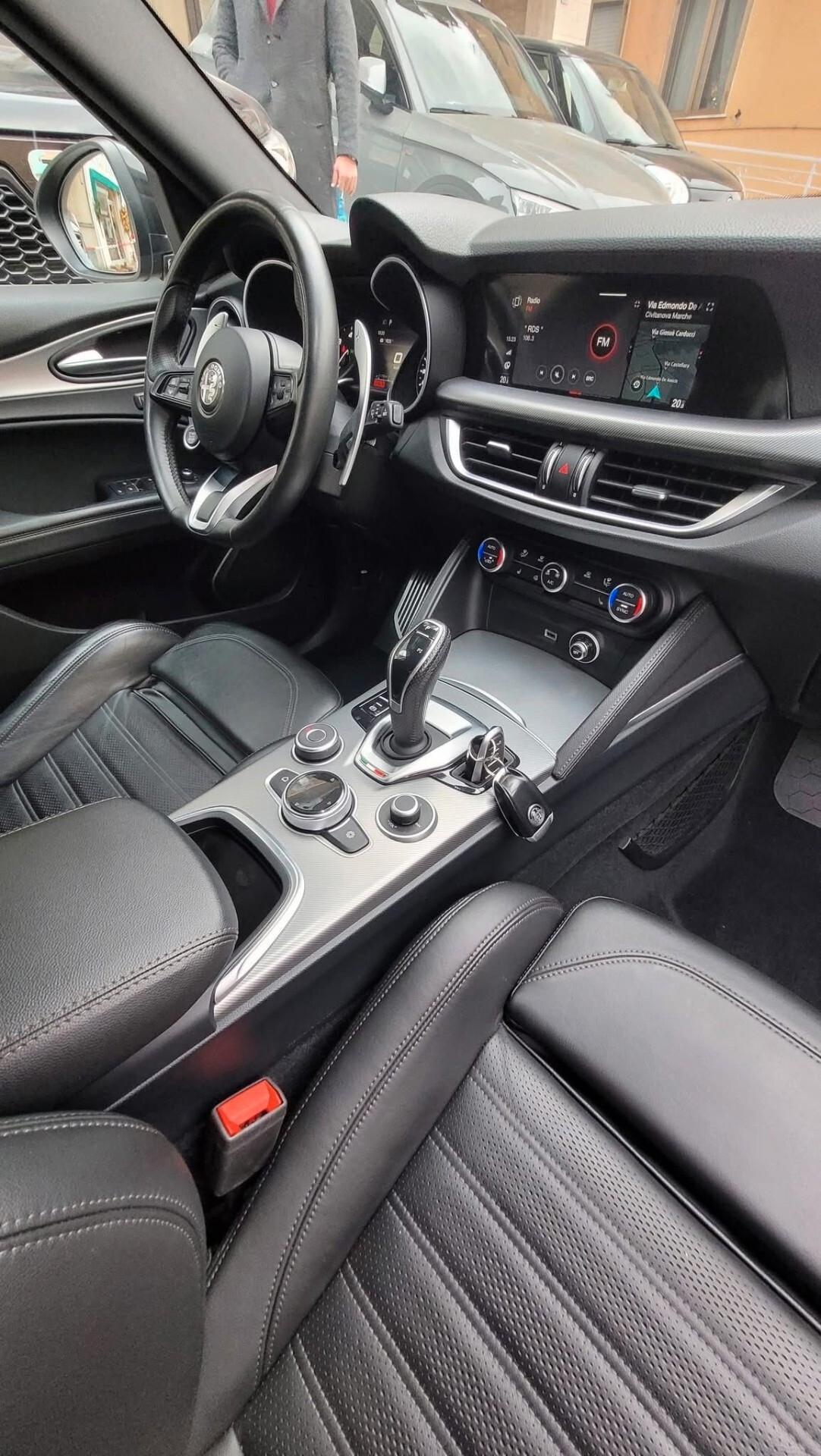 Alfa Romeo Stelvio 2.2 Turbodiesel 210 CV AT8 Q4 Veloce