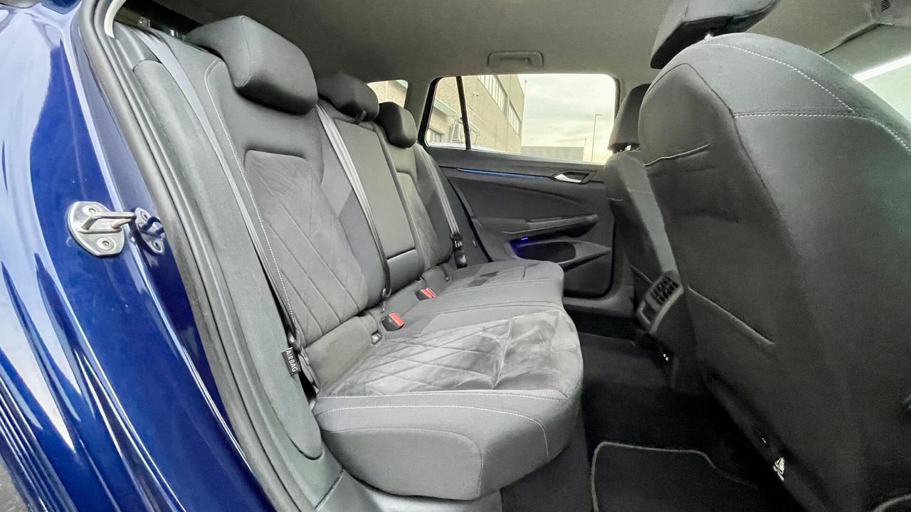 VOLSKWAGEN GOLF VARIANT 2.0 TDI SCR STYLE 150CV - FULL LED, PACCHETTO LUCI, VIRTUAL COCKPIT