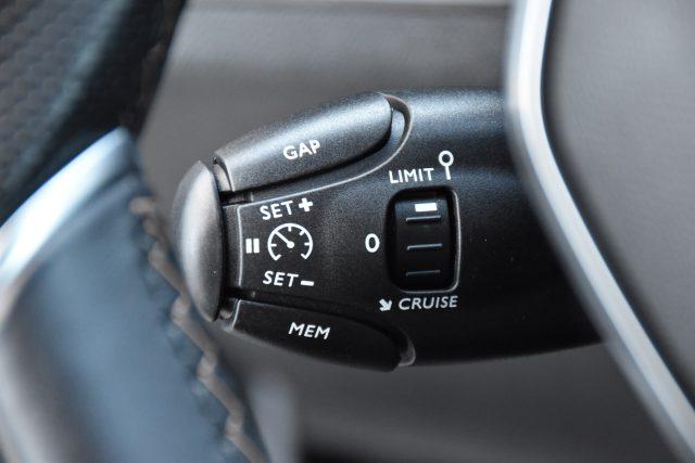 PEUGEOT 5008 BlueHDi 130 S&S EAT8 GT Line