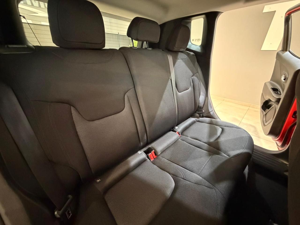 Jeep Renegade 1.6 Mjt 130 CV Longitude