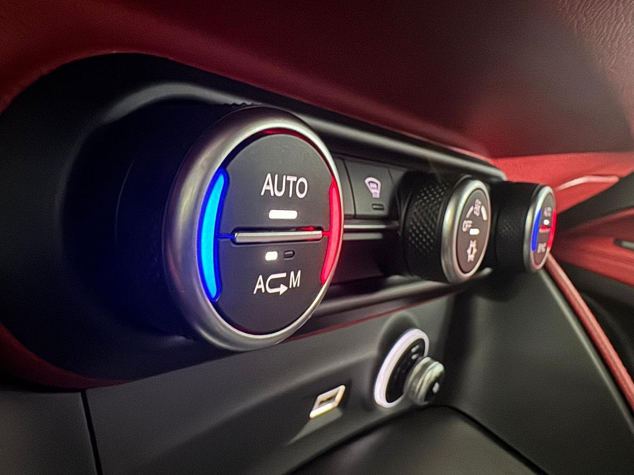 Alfa Romeo Stelvio 2.2 Turbodiesel 210 CV AT8 Q4 Super Red-Edition
