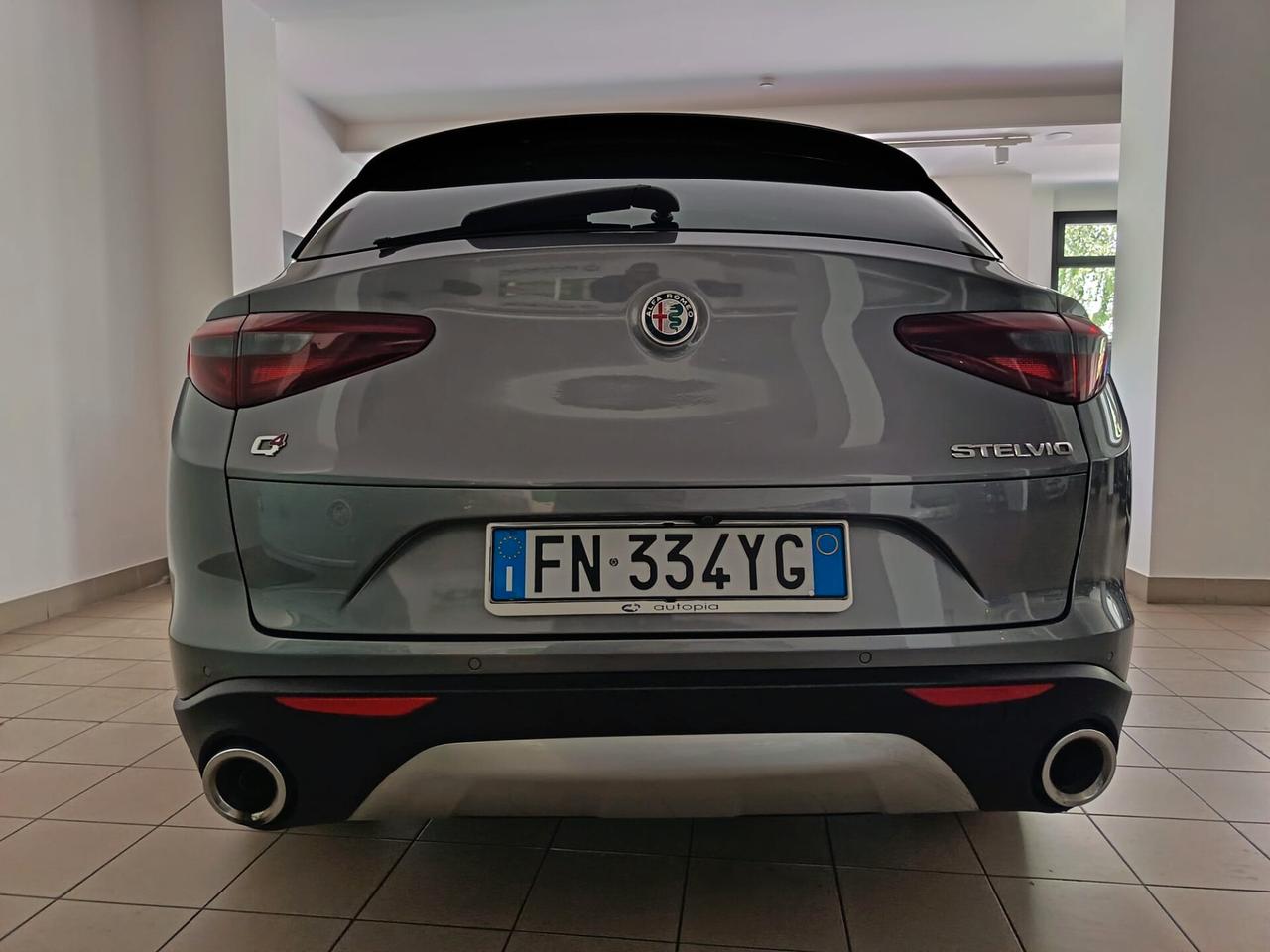 Alfa Romeo Stelvio 2.2 Turbodiesel 210 CV AT8 Q4 Super