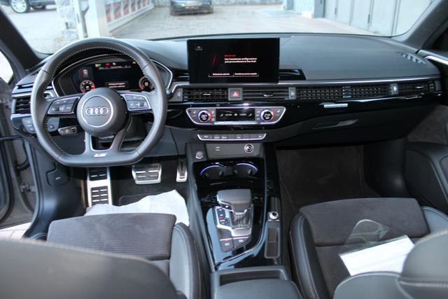 AUDI A4 Avant 40TDI quattro 3xS-line-PANO-19"-MATRIX