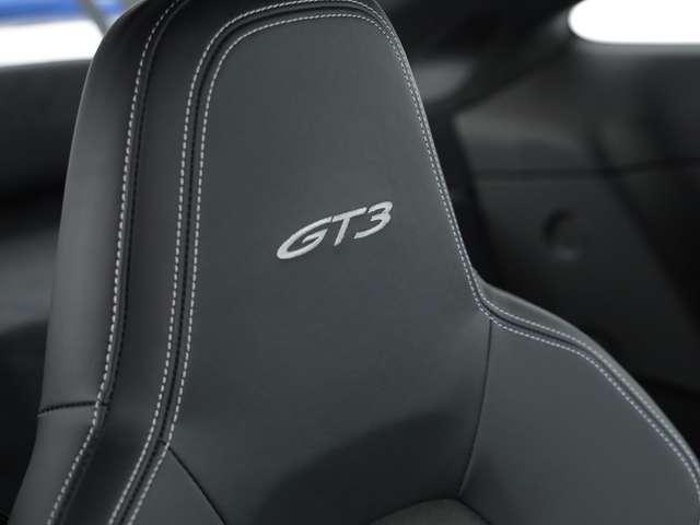 Porsche 992 coupe 4.0 gt3 auto