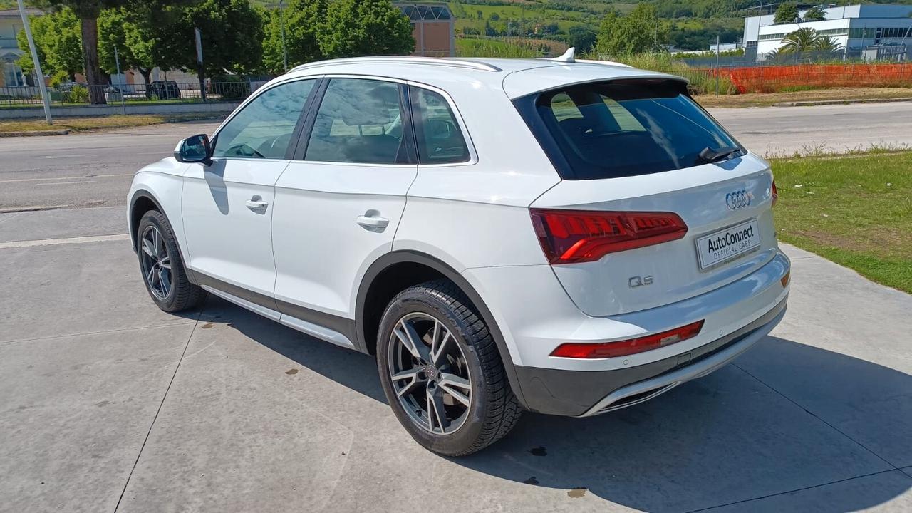 Audi Q5 35 TDI quattro S tronic Business Design