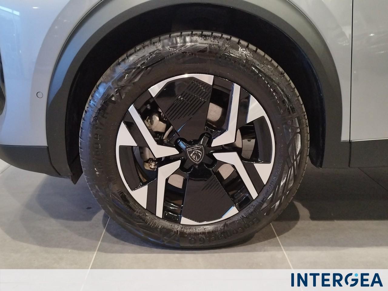 PEUGEOT 2008 1.2 hybrid GT 145cv e-dcs6