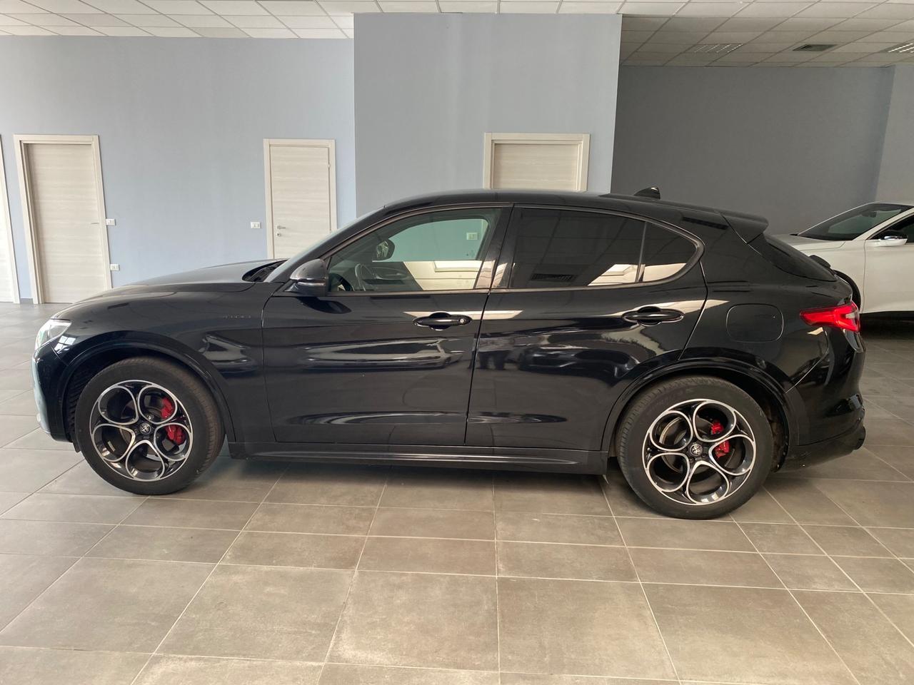 Alfa Romeo Stelvio BLACK EDITION 2.2 210 CV AT8 Q4 Veloce