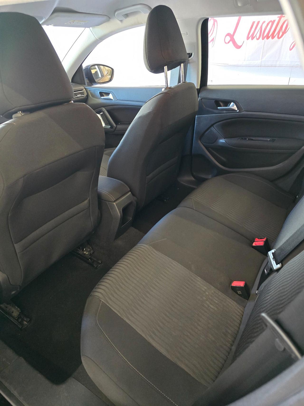 Peugeot 308 BlueHDi 120 S&S SW Active