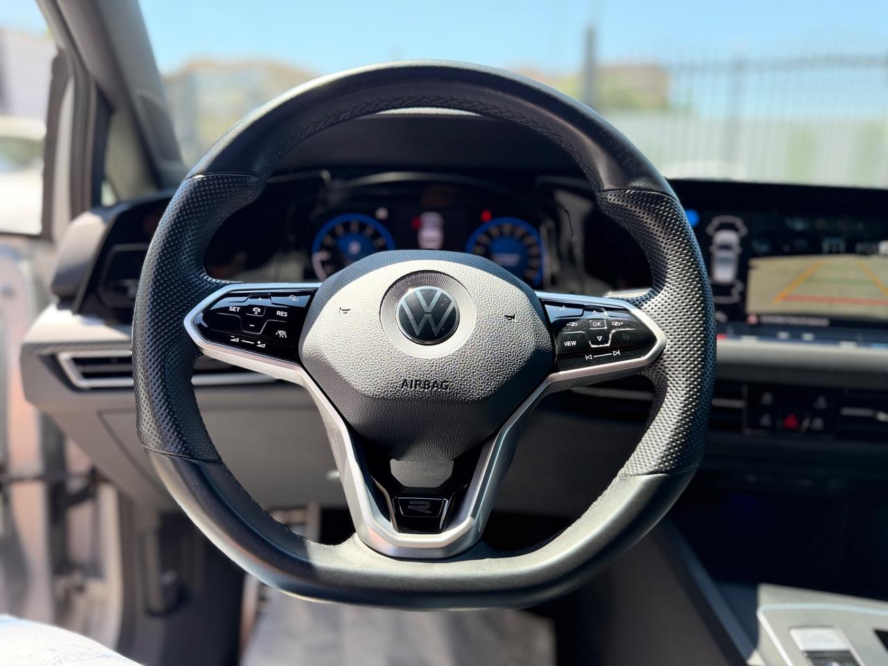 Volkswagen Golf 1.5 eTSI 150 CV EVO ACT DSG R-Line