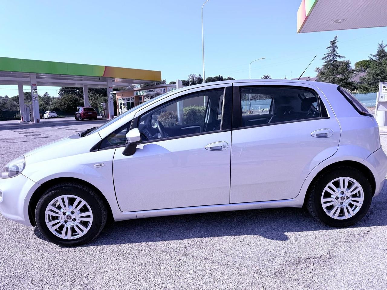 Fiat Punto 1.3 MJT II 75 CV 5 porte Ok neopatentati
