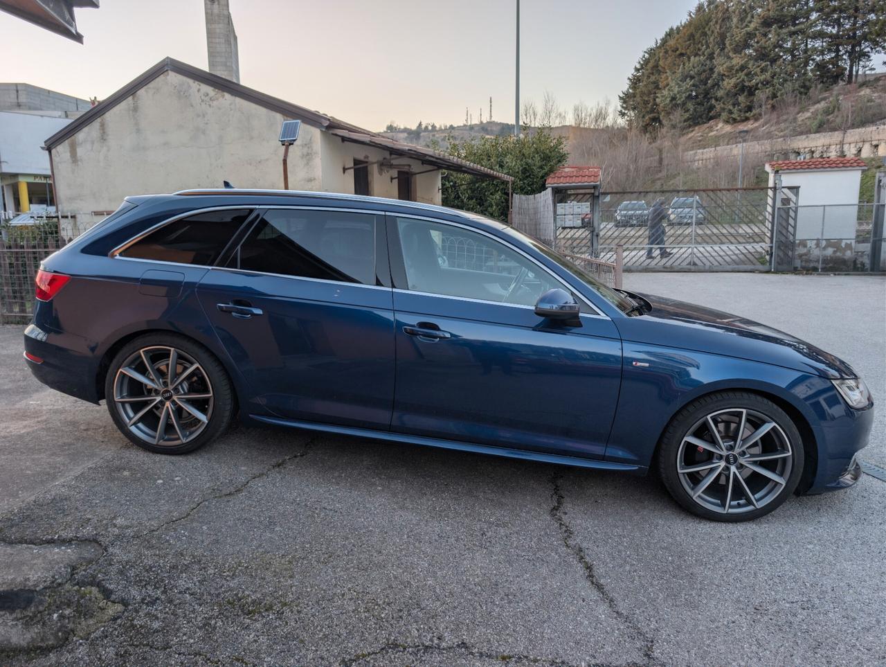 Audi A4 2.0 TDI 190 CV ultra S tronic Sport