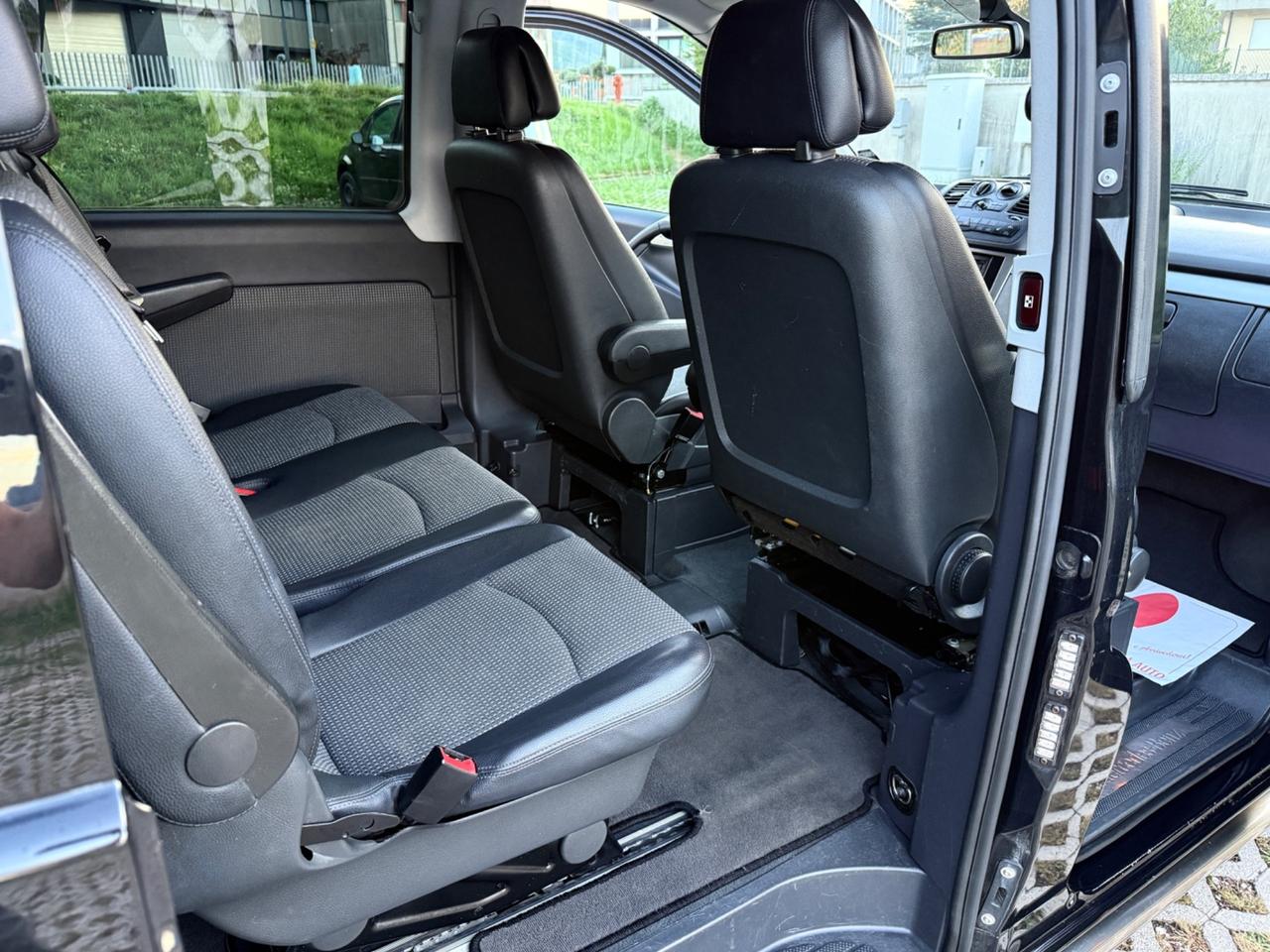 Mercedes Viano 3.0 CDI V6 224cv Avantgarde L 8 posti