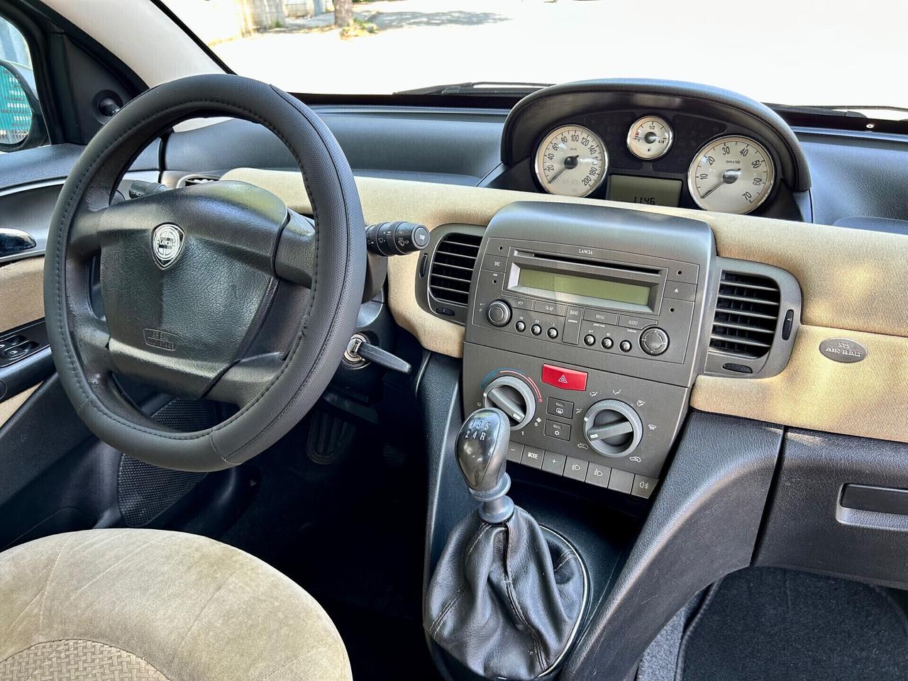 Lancia Ypsilon 1.2 Oro berlina 2 volumi - APPENA TAGLIANDATA - OK NEOPATENTATI