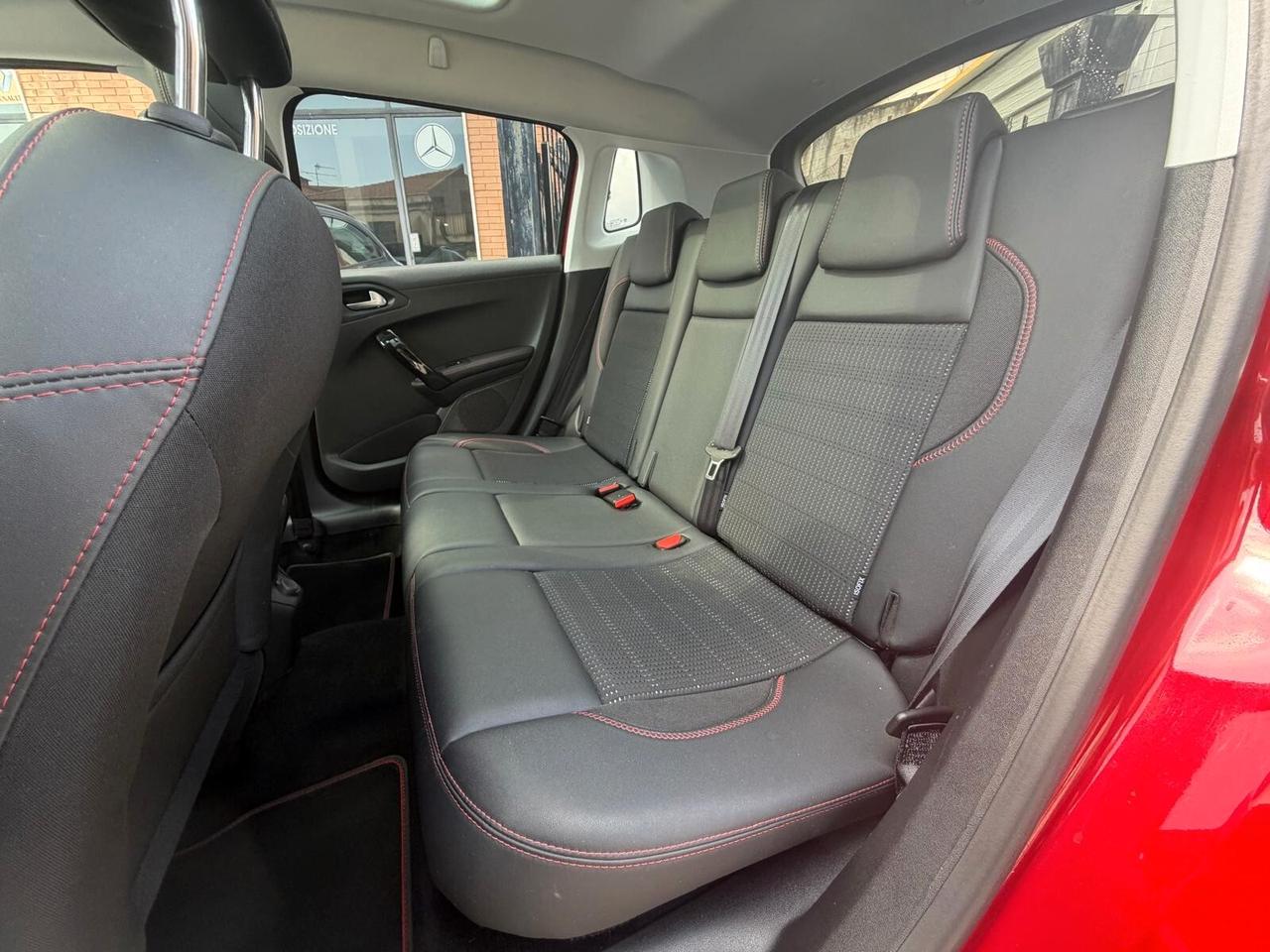 Peugeot 2008 1.6 HDI 100 GT LINE STRAFULL