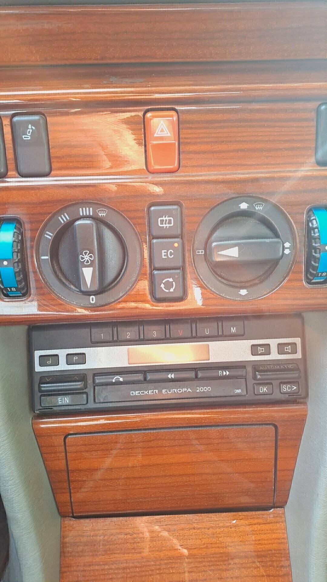 Mercedes-benz E 230 230 e clima