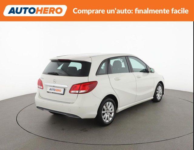 MERCEDES-BENZ B 180 d Business