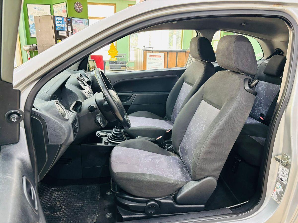 Ford Fiesta 1.4 TDCi 70cv Neop. Ok Clima Titanium