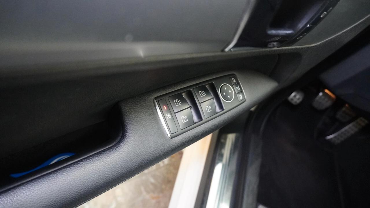 Mercedes E 250 CDI 204cv Coupe' Biturbo Avantgarde AMG 2011
