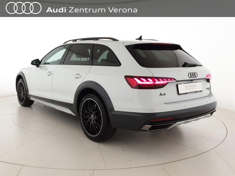 45TFSI 265CV quattro S tronic Identity Contrast