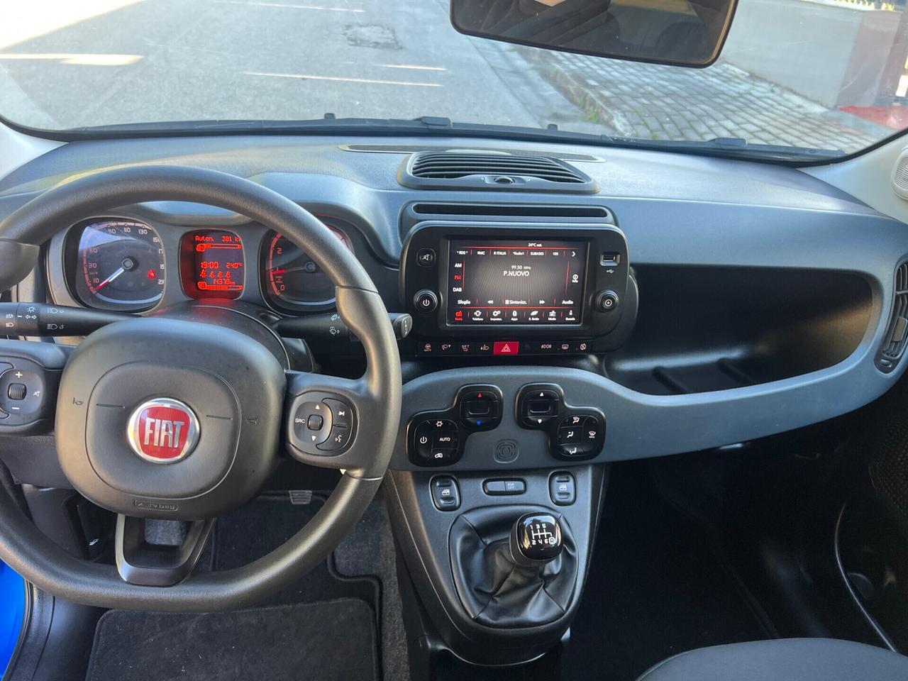 Fiat Panda 1.0 Hybrid Cross 2023 ibrida benzina
