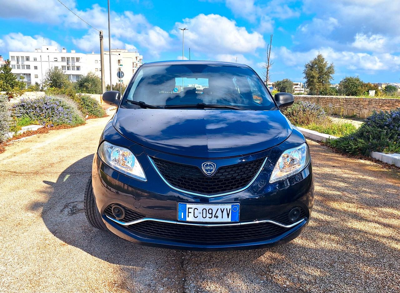 Lancia Ypsilon 1.2 69 CV 5 porte GPL Ecochic Gold