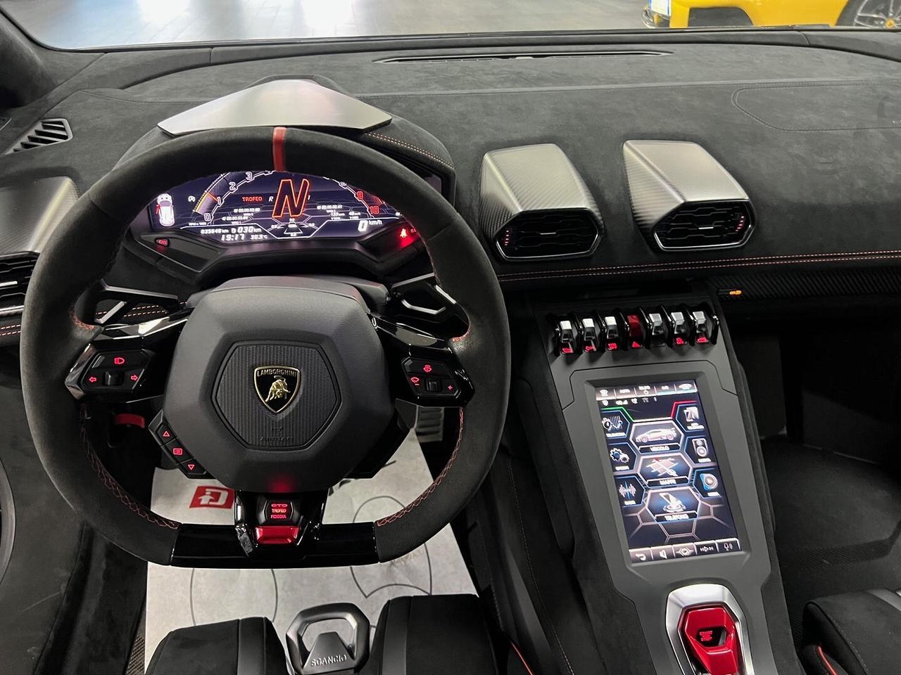 Lamborghini Huracn STO Coupe 5.2 V10