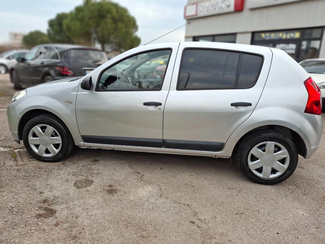 Dacia Sandero 1.2 16V Ambiance