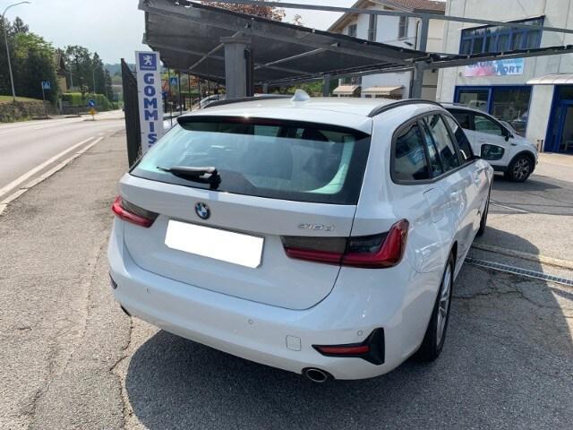 BMW Serie 3(G20/1-80/1) 318d 48V Touring Busine...