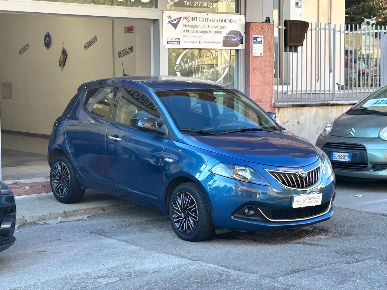 Lancia Ypsilon 1.0 FireFly 5 porte S&S Hybrid Ecochic A. Ferretti