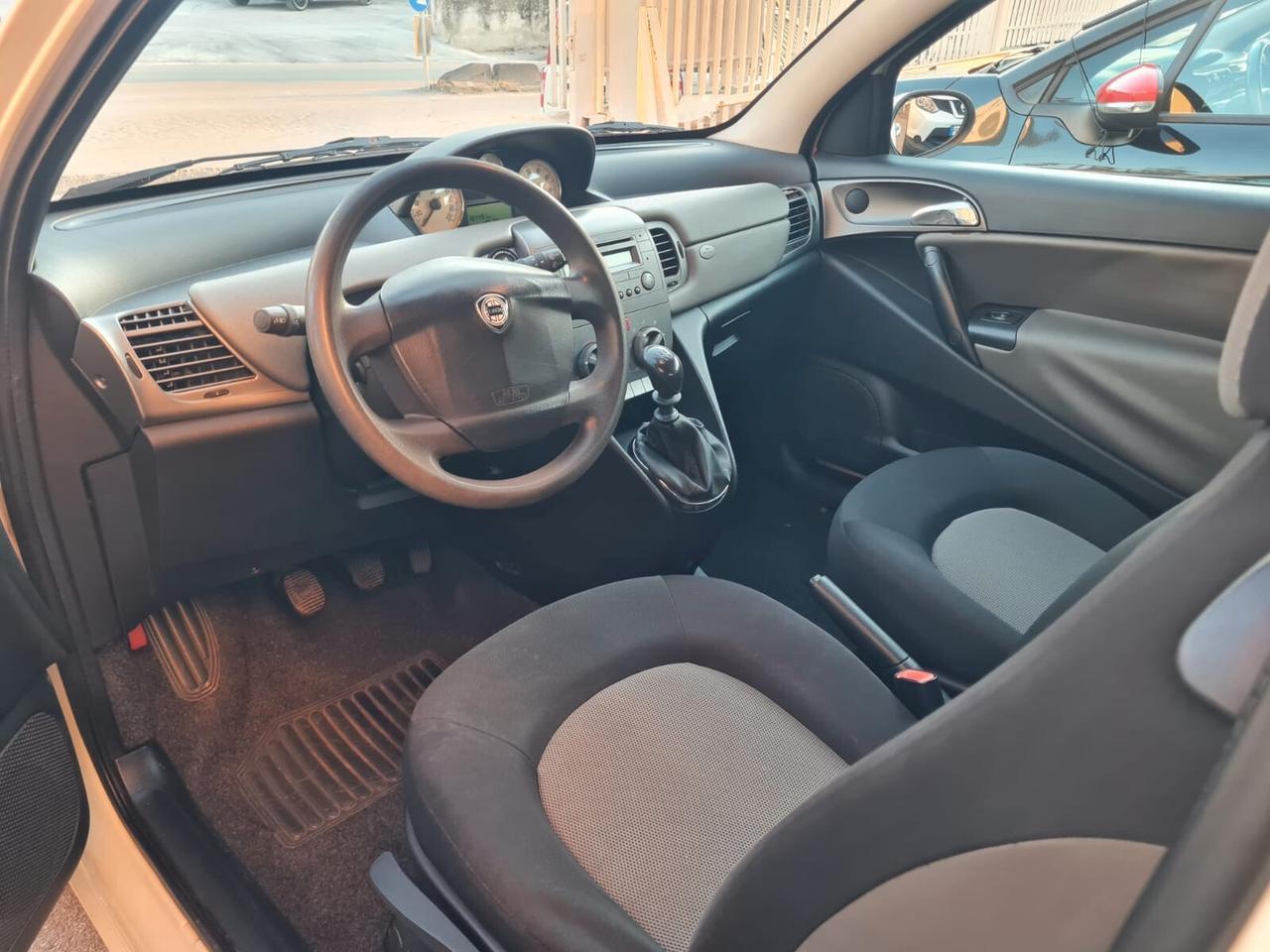 Lancia Ypsilon 1.2