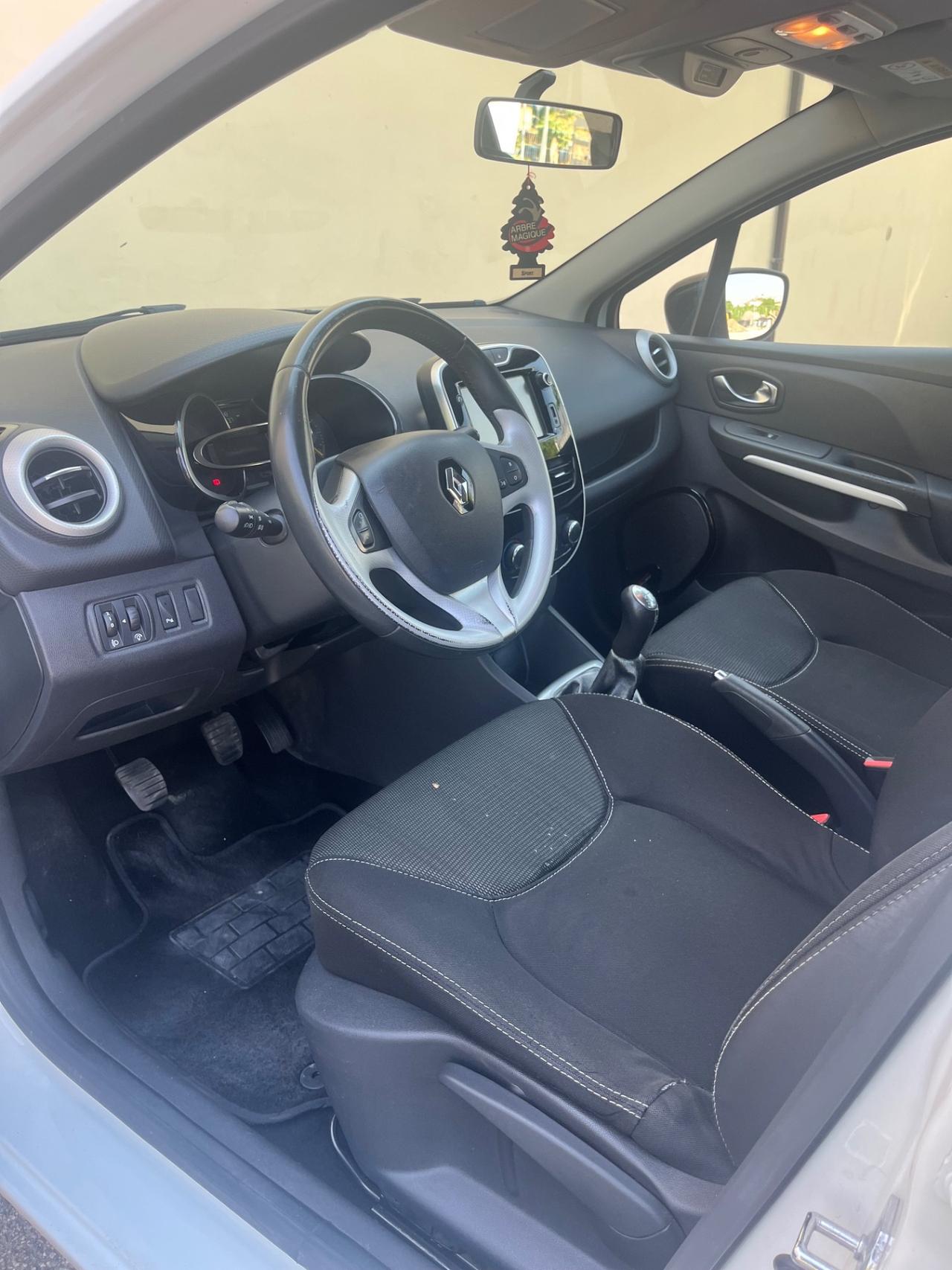 Renault Clio 1.2 75CV 5 porte Wave