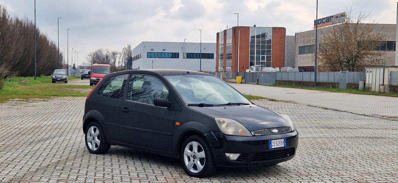 Ford Fiesta 1.2 16V 3p. Ghia