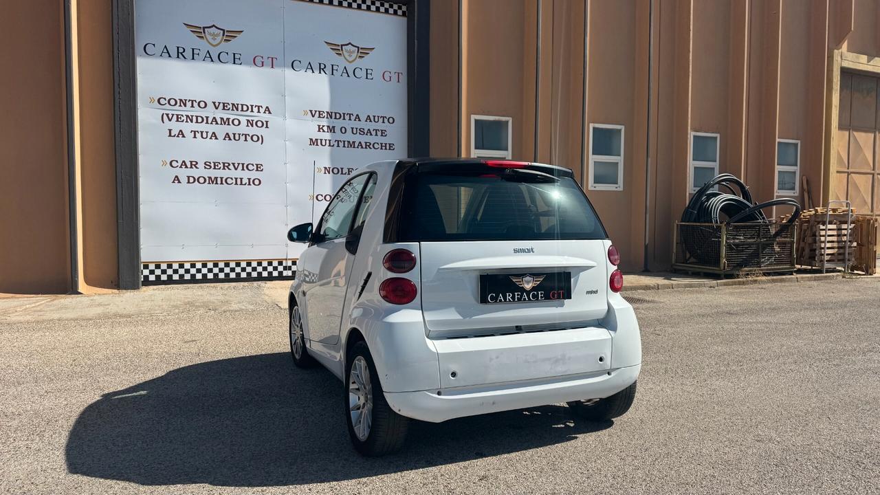 SMART FORTWO 1.0 BENZ - 2011