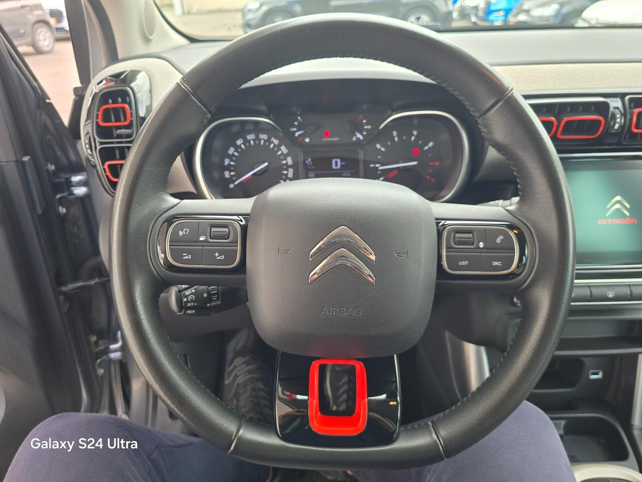 Citroen C3 Aircross C3 Aircross BlueHDi 100 S&S Shine