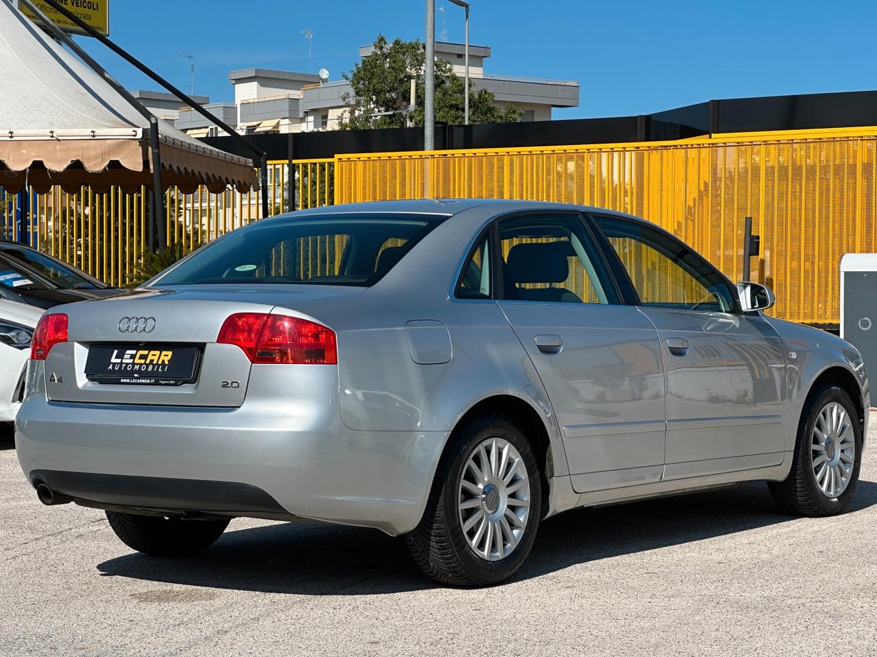AUDI A4 2.0 16V FSI