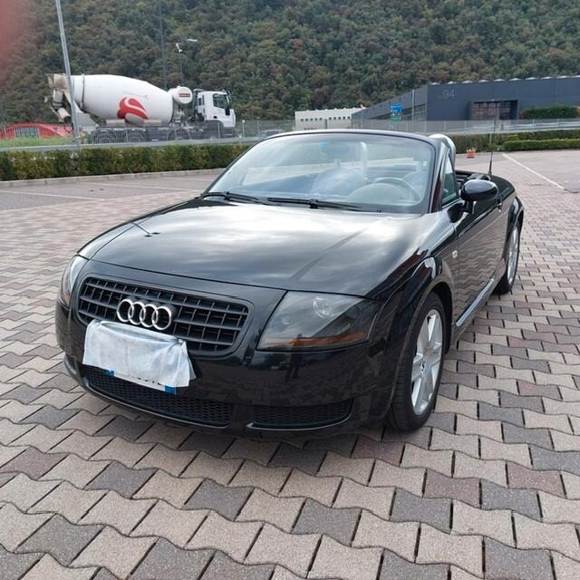 Audi TT Roadster 1.8 T 20V 179 CV cat
