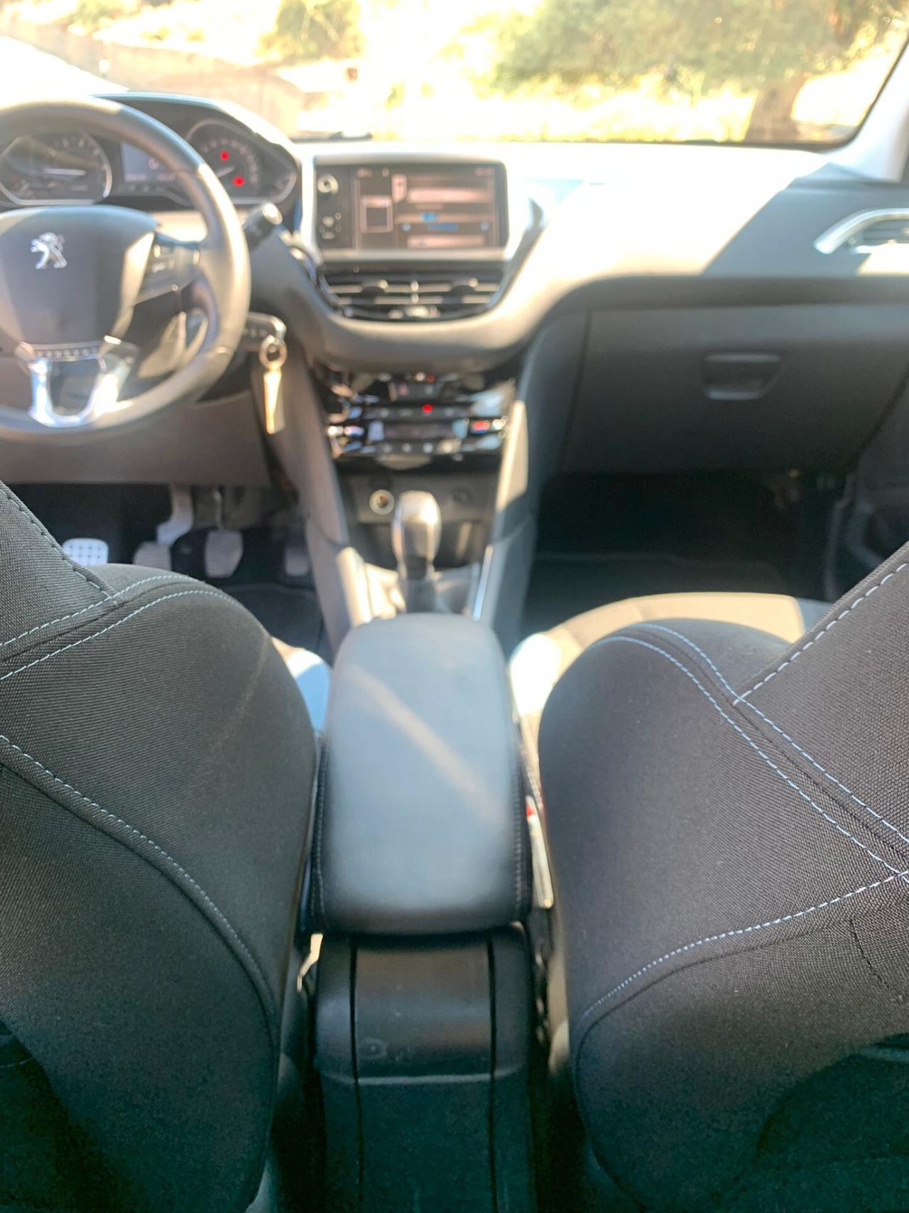 Peugeot 208 1.2 VTi 82 CV 5 porte Allure