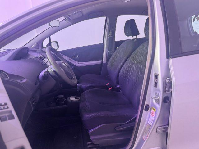 TOYOTA Yaris 1.3 5 porte M-MT Sol
